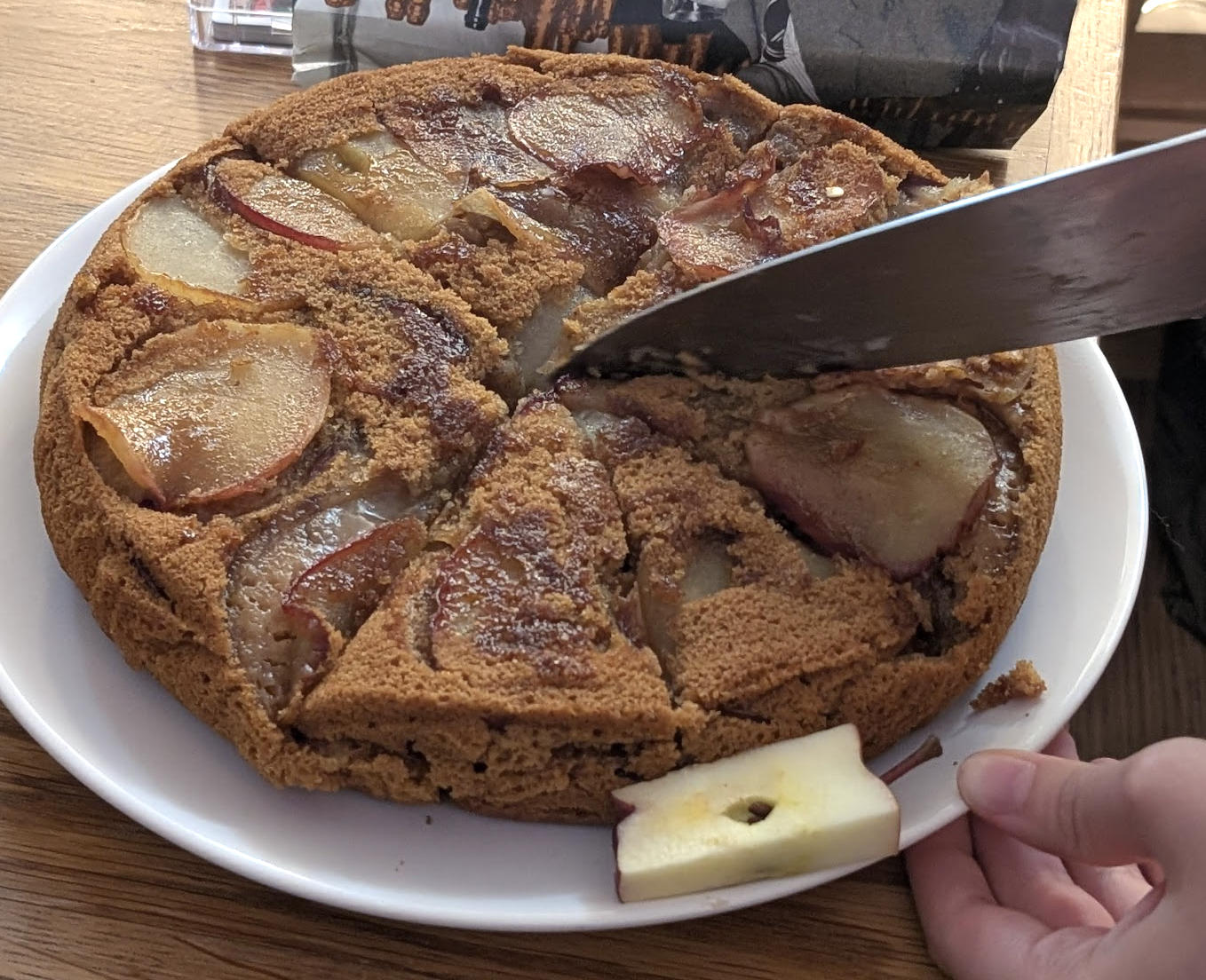 Spiced apple cake
